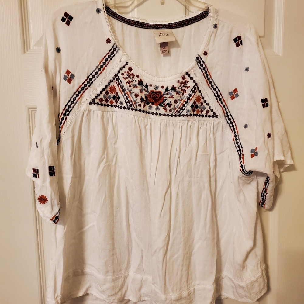 Knox Rose embroidered boho top